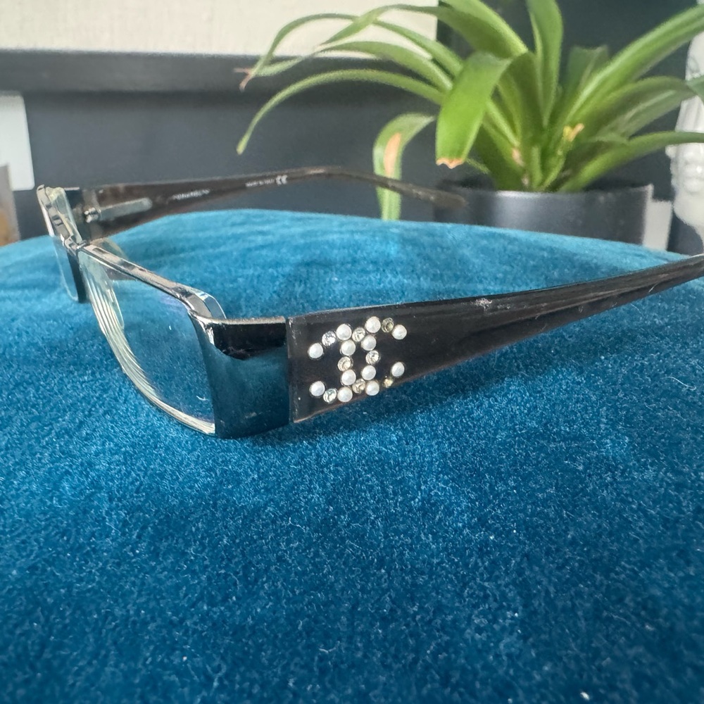 CHANEL Black Crystal CC Logo Reading Glasses